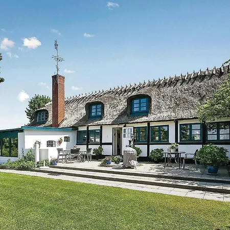 Ferienhaus Three-bedroom In